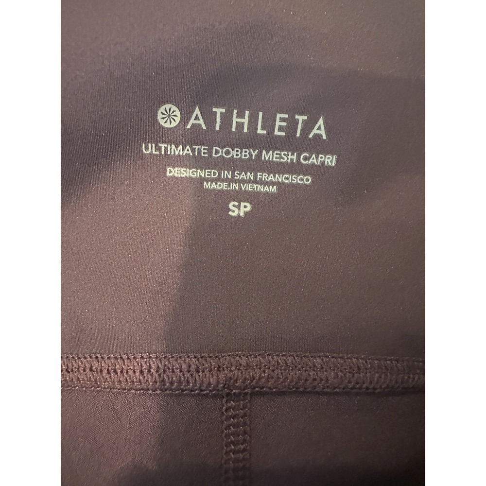 ✨2/$20 Athleta Ultimate Dobby Crop Pant Pocket Athletic Textured Purple SP Small - Picture 5 of 16